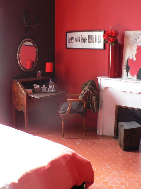 Chambres D'Hotes Maison Auguste Salon-de-Provence Habitación foto