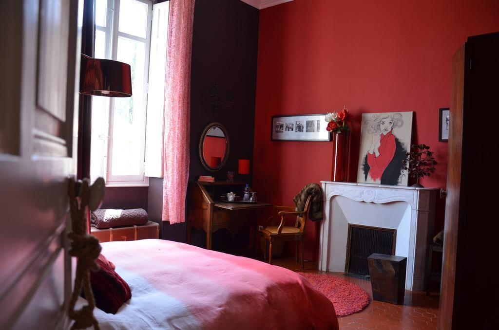 Chambres D'Hotes Maison Auguste Salon-de-Provence Habitación foto